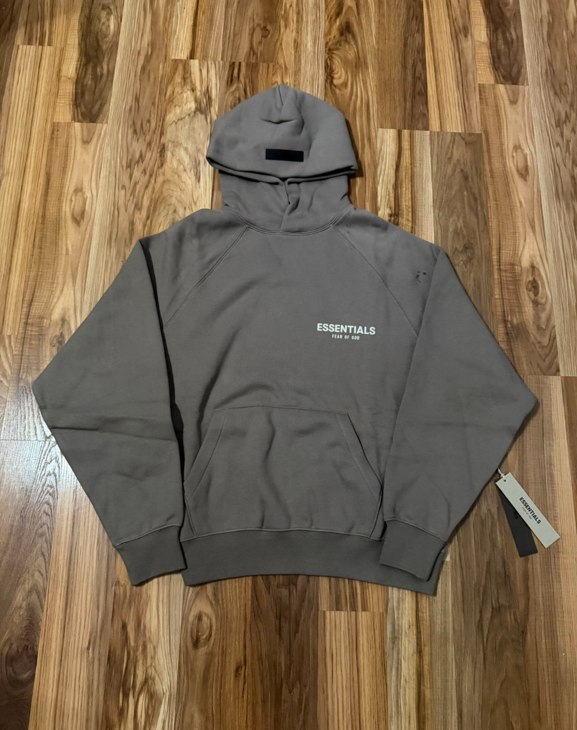 VENDORGATE “Essential Hoodie”